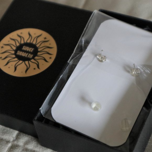 Silver Shadeth Sterling Silver Frog Front Back Earrings NWT - Picture 4 of 5